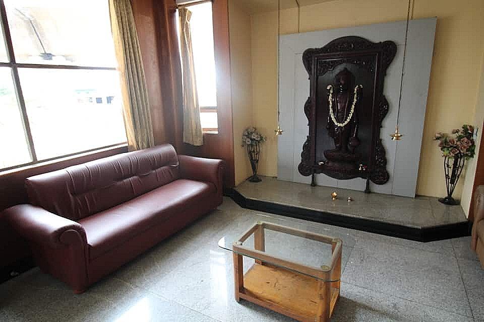 undefined Narayana Comforts 4