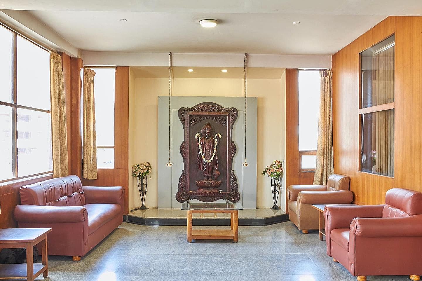 undefined Narayana Comforts 5