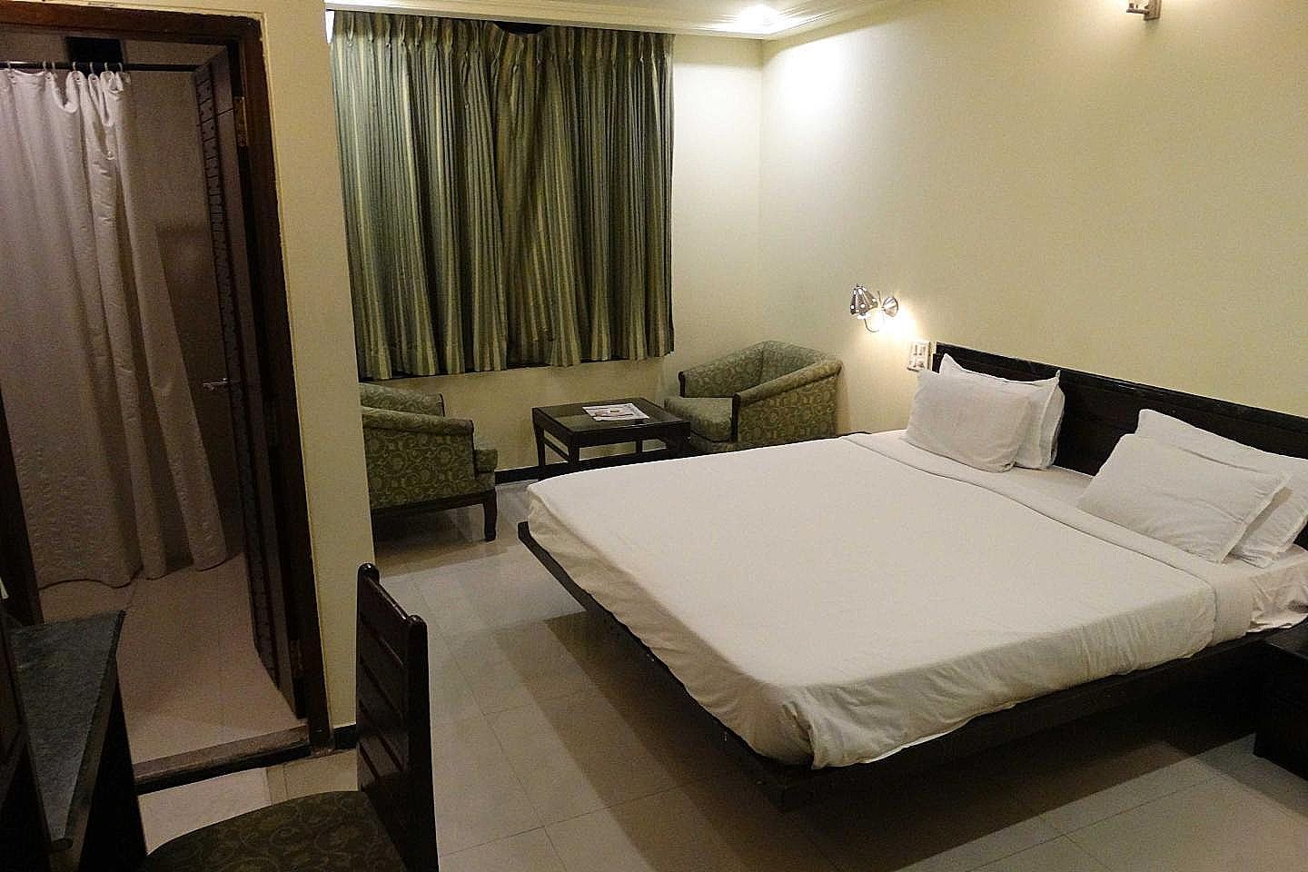 Hotel Heritage 2001-Nagpur Deluxe Room 33