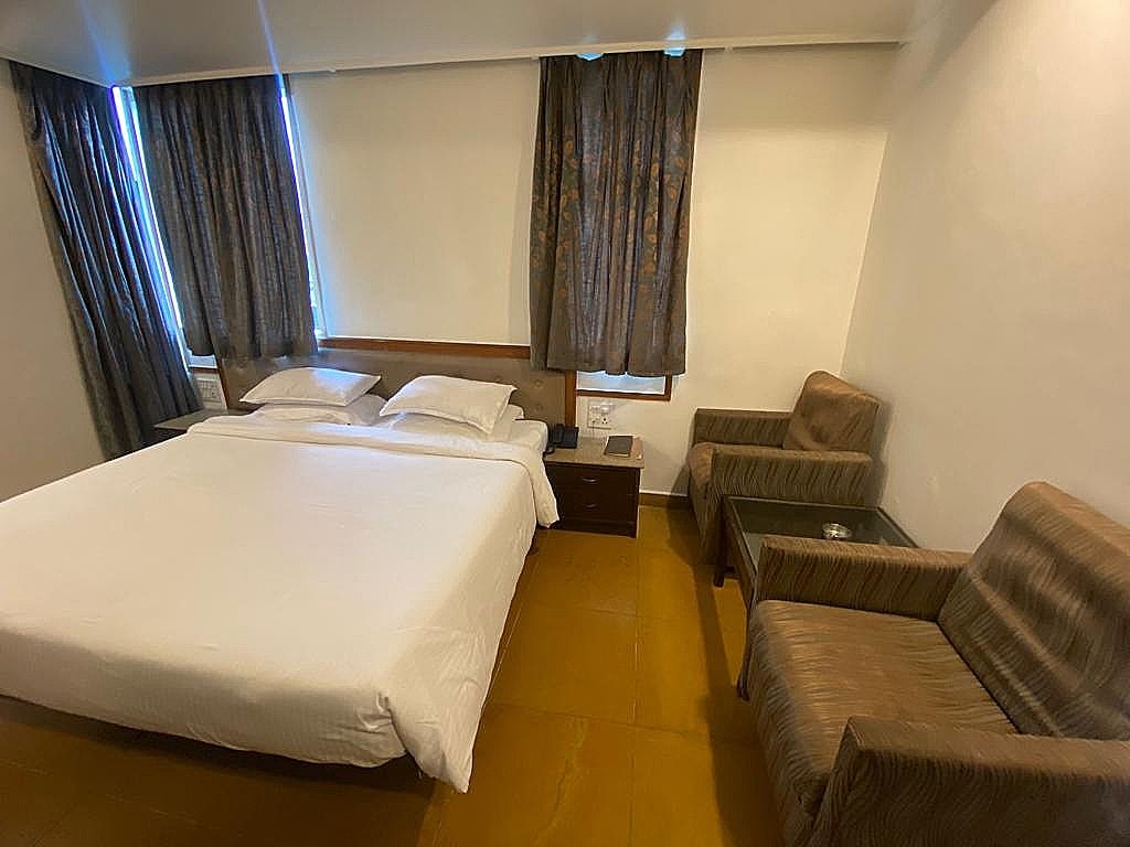 Hotel Heritage 2001-Nagpur Deluxe Room 25