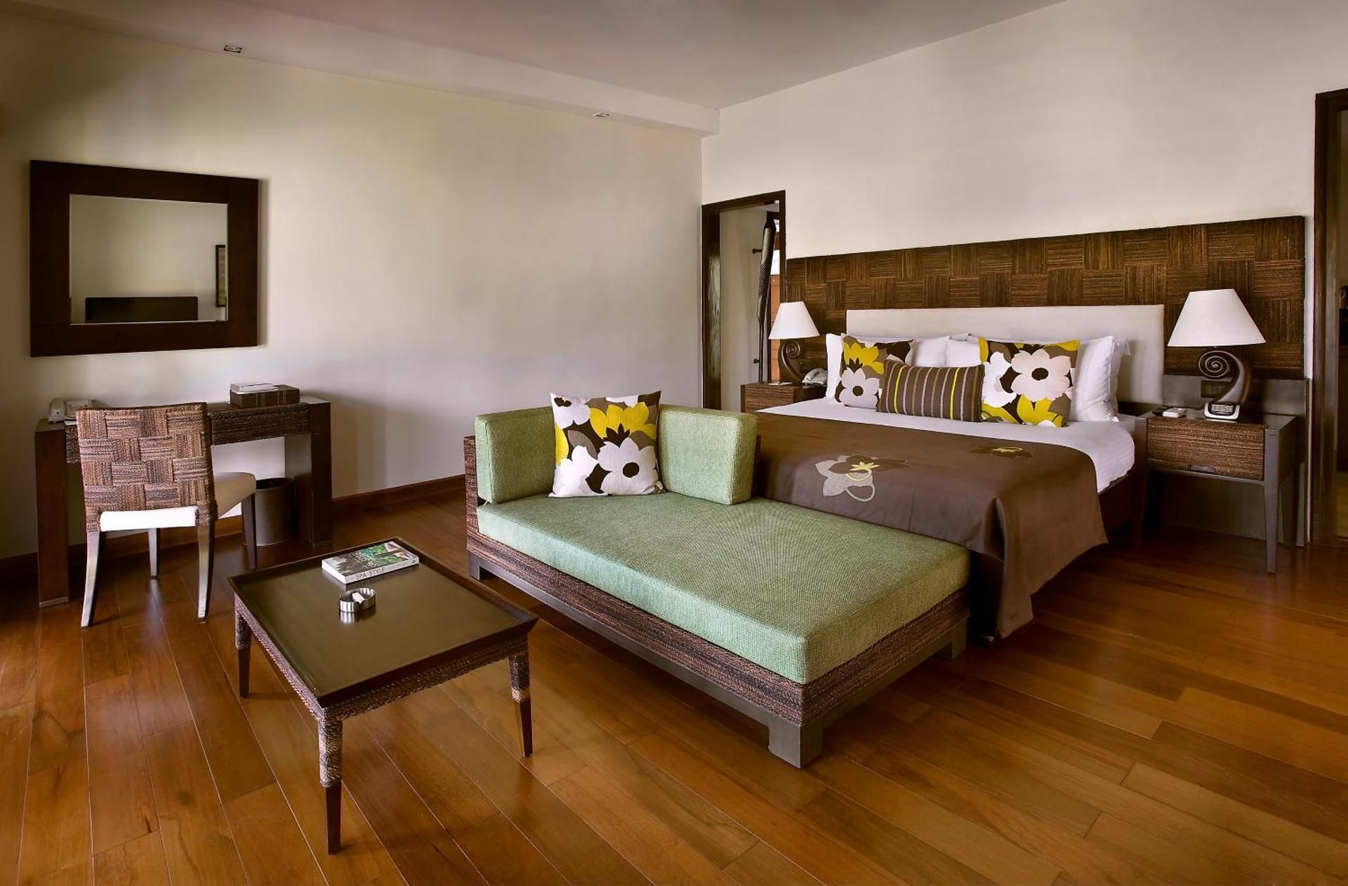 Luxury Premier Backwater View Suite