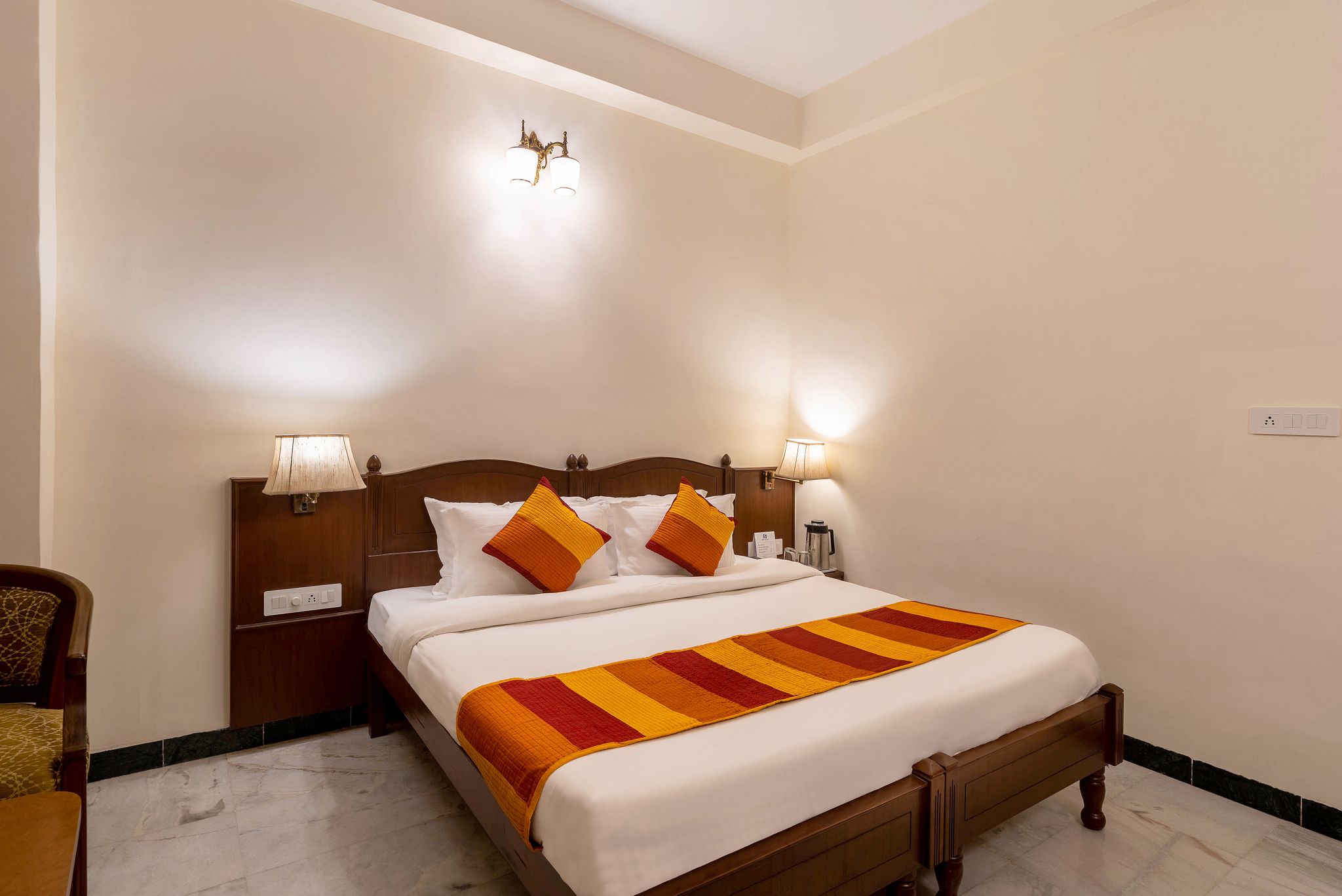Deluxe Double or Twin Room with City View