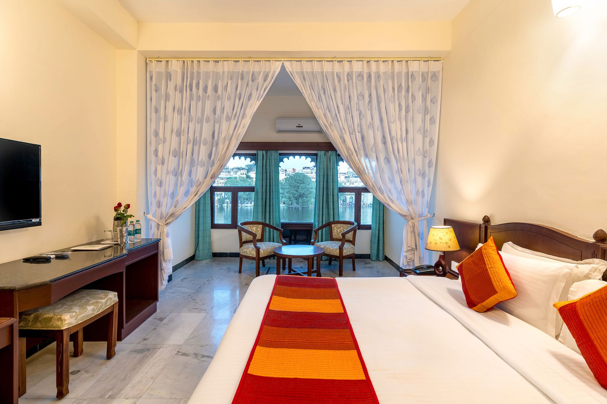 Superior Double or Twin Room with Lake View