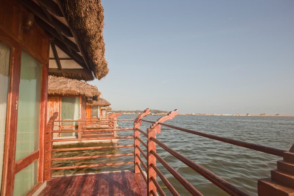 undefined Poovar Island Resort (Poovar)