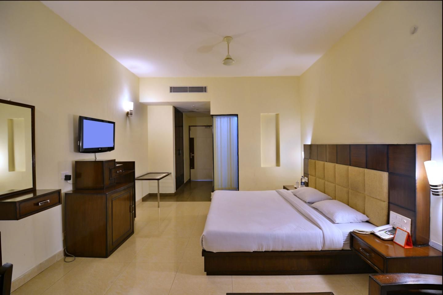 Eagle Motel Executive Room 5