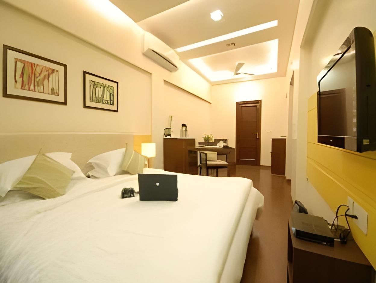 Club Room with Private Balcony - Hot Deal