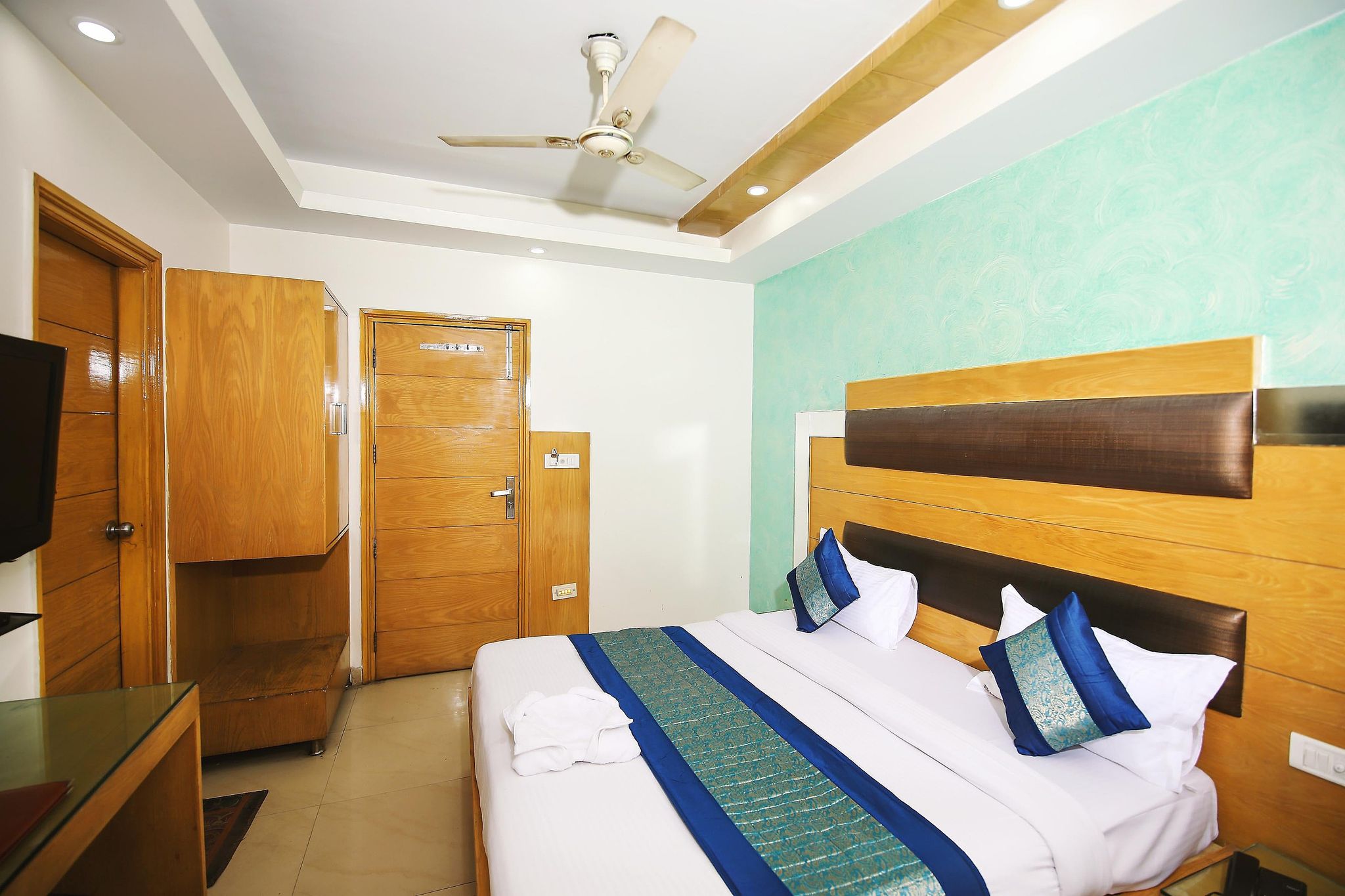 Hotel Lav Kush Deluxe Deluxe AC Room with WiFi