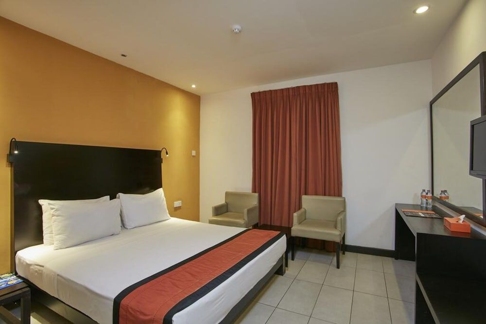 undefined Citrus Hikkaduwa 8