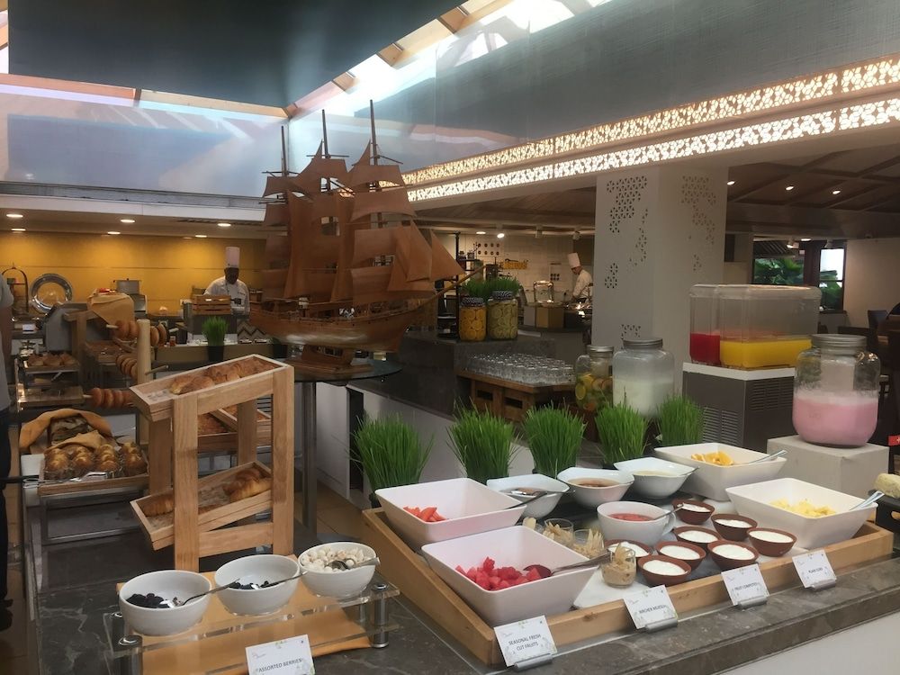 Food & Dining