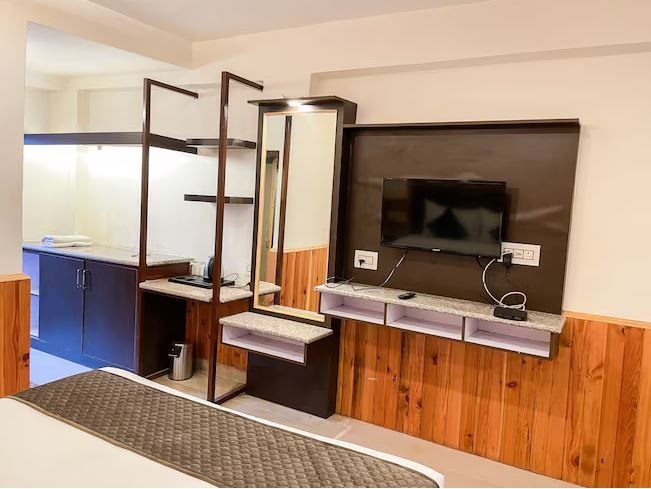 Luxury Room with  Private Balcony