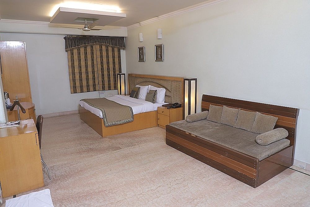 Presidential Suite, 1 King Bed, Bathtub
