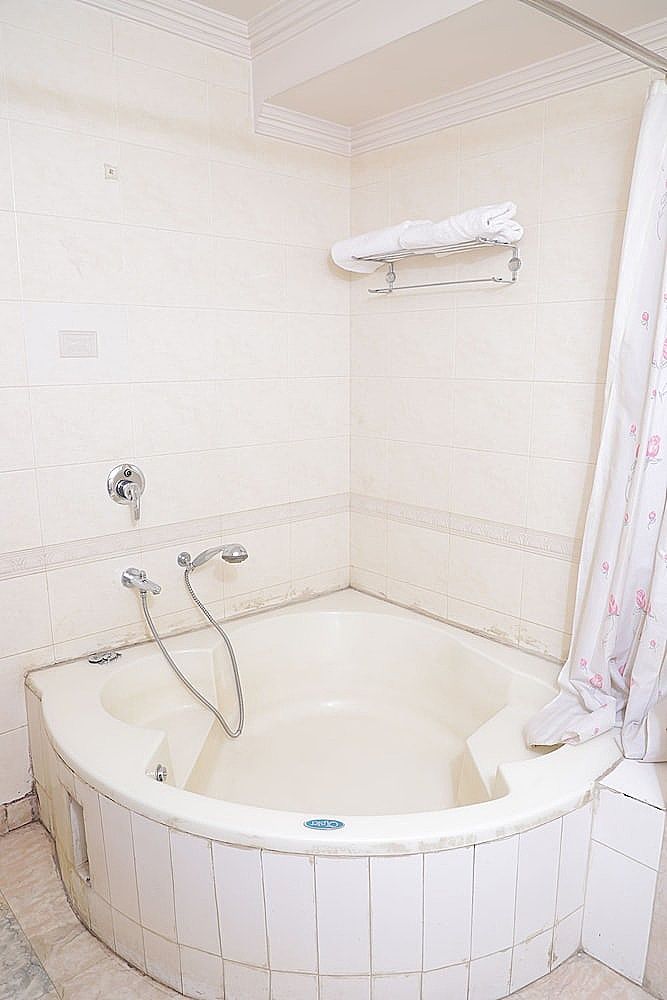 Presidential Suite, 1 King Bed, Bathtub