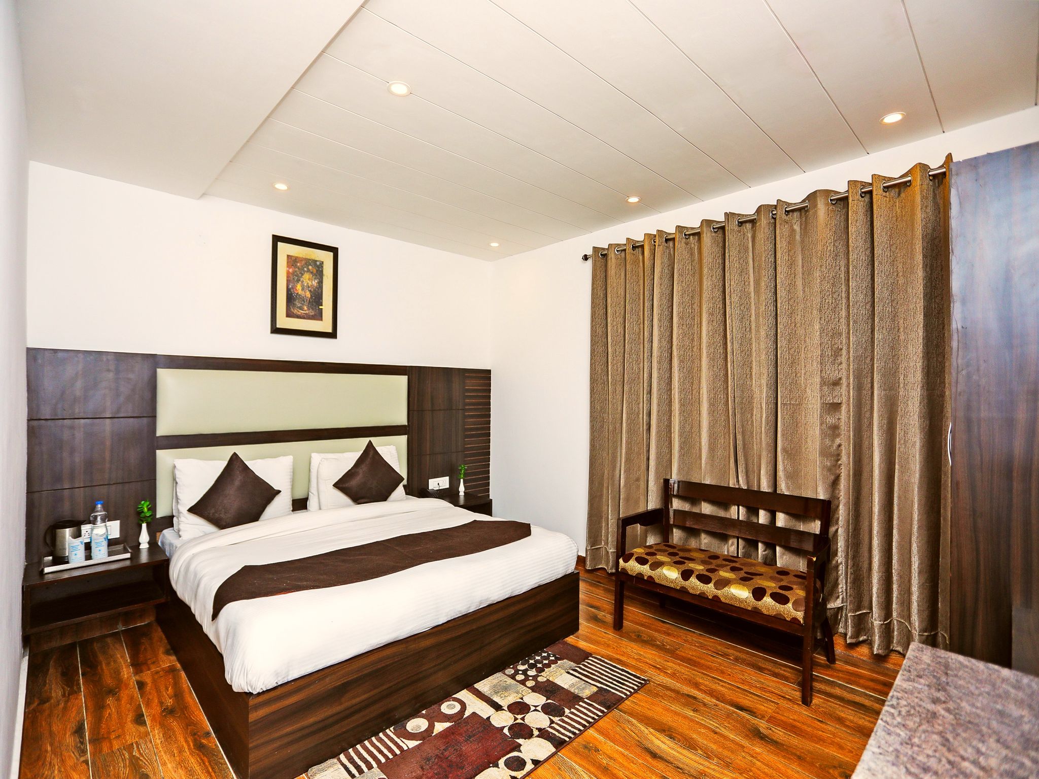 Hotel Mohan Palace, Dalhousie  Standard Double Room