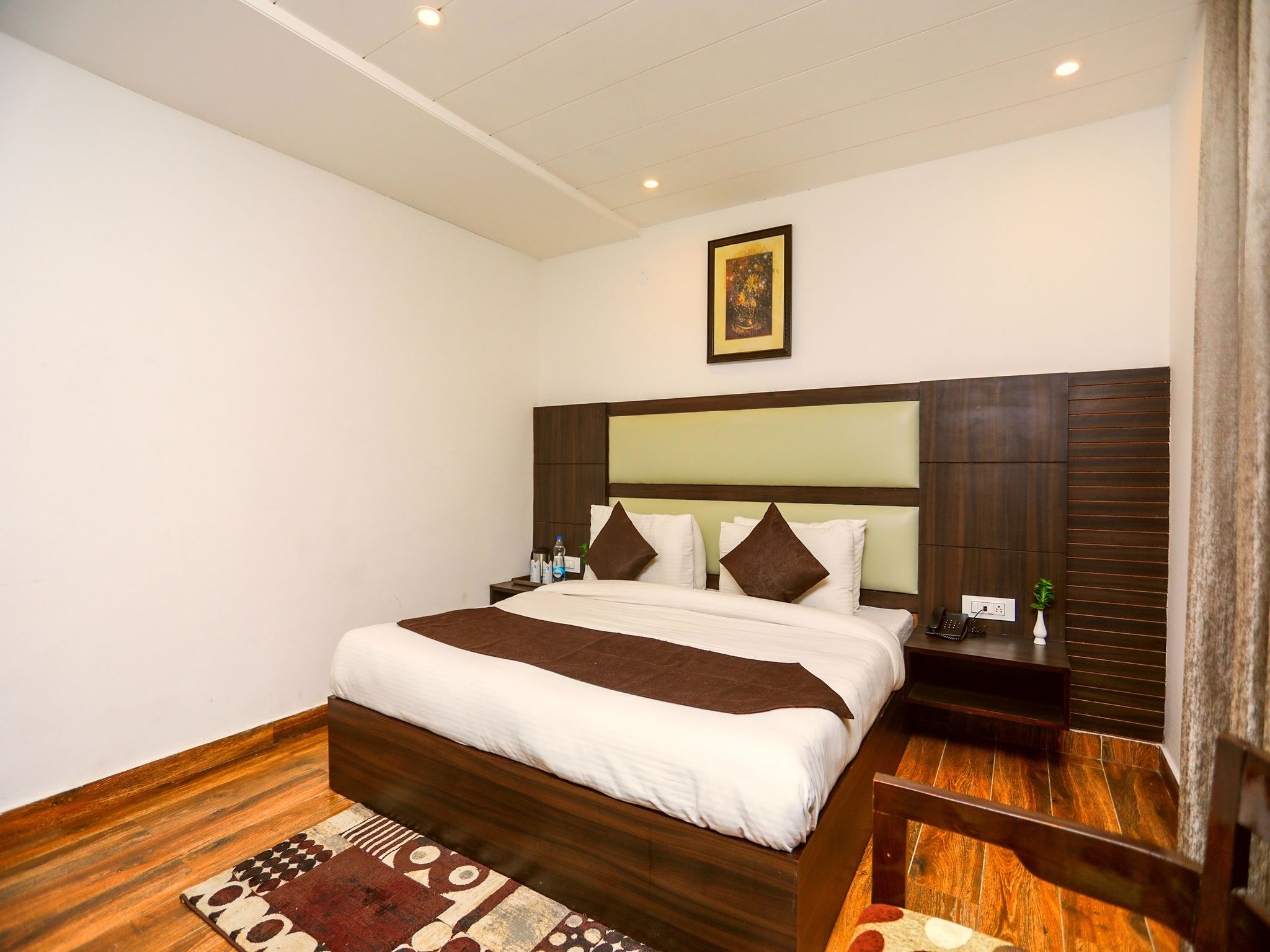 Hotel Mohan Palace, Dalhousie  Standard Double Room 2