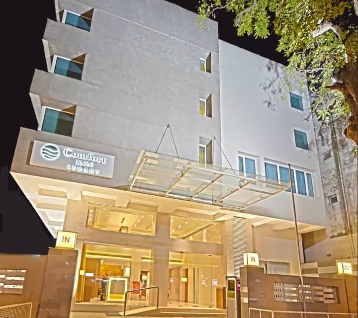 undefined Comfort Inn Legacy 6