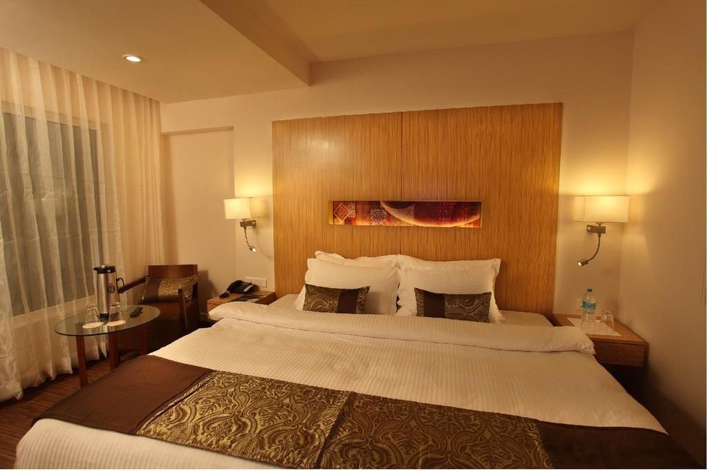 Comfort Inn Legacy Executive Double Room EP 5