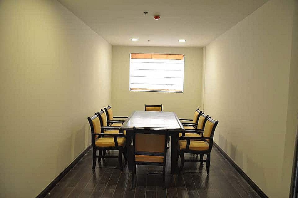 Food & Dining