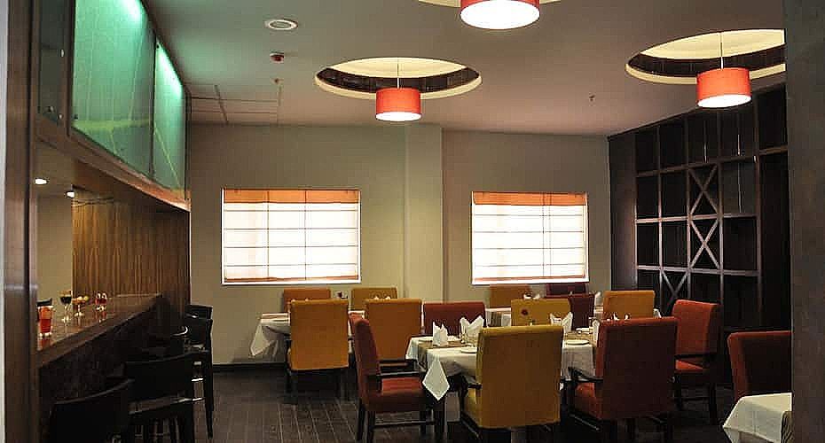Food & Dining