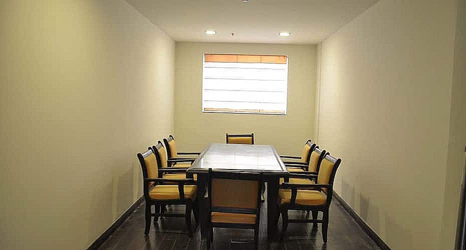Food & Dining