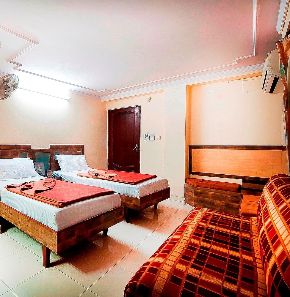 Hotel O Rachna tourist lodge Delux or twin room A/C 3