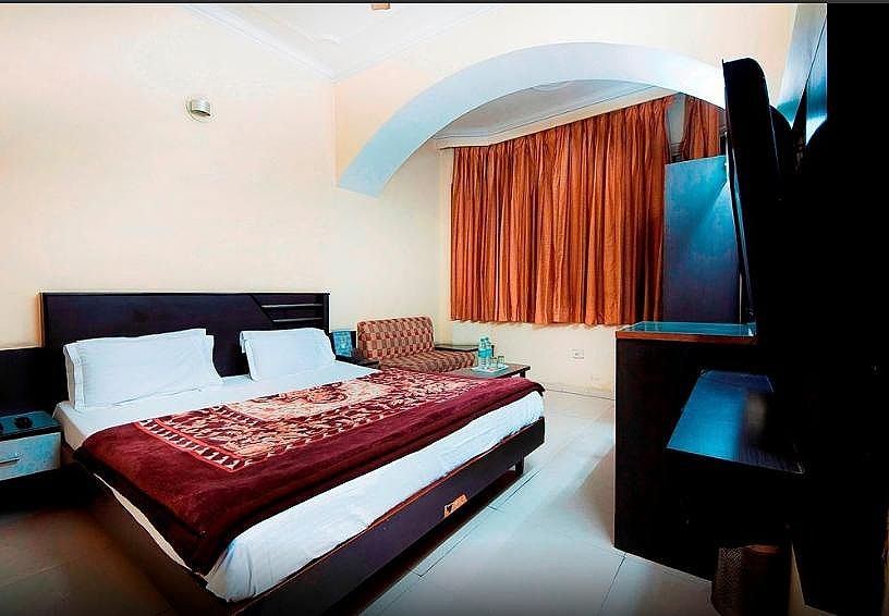 Hotel O Rachna tourist lodge Classic