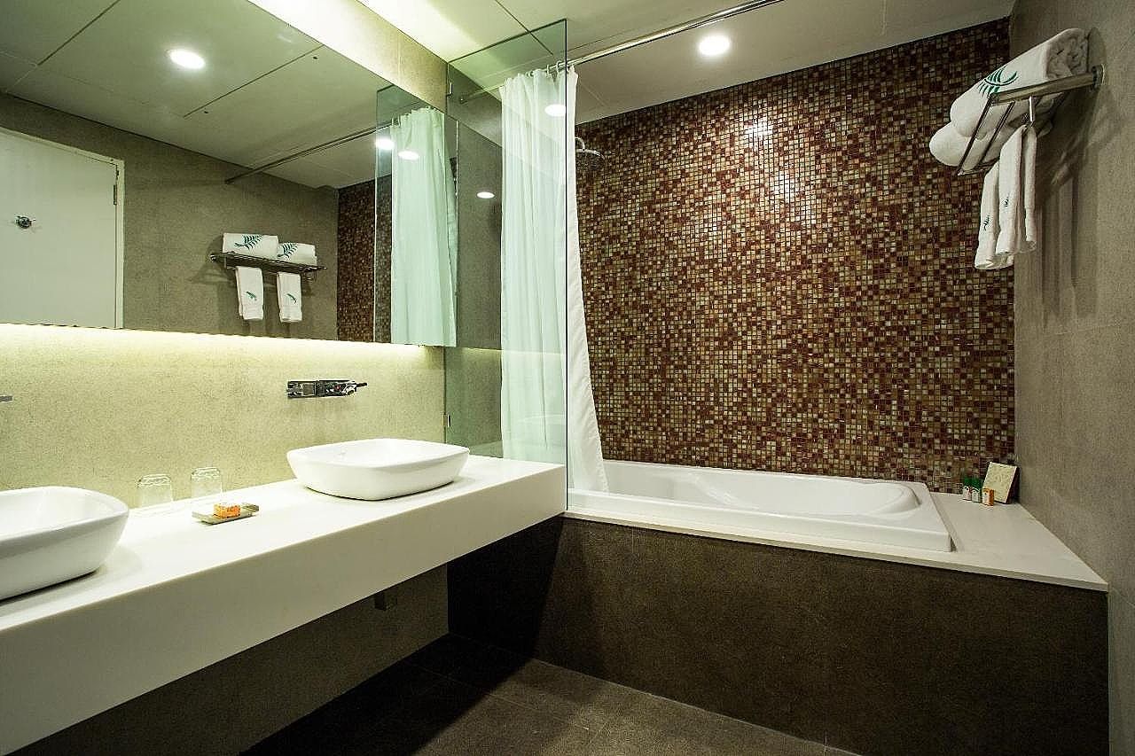 The Fern Residency, Chembur, Mumbai Winter Green Room 11