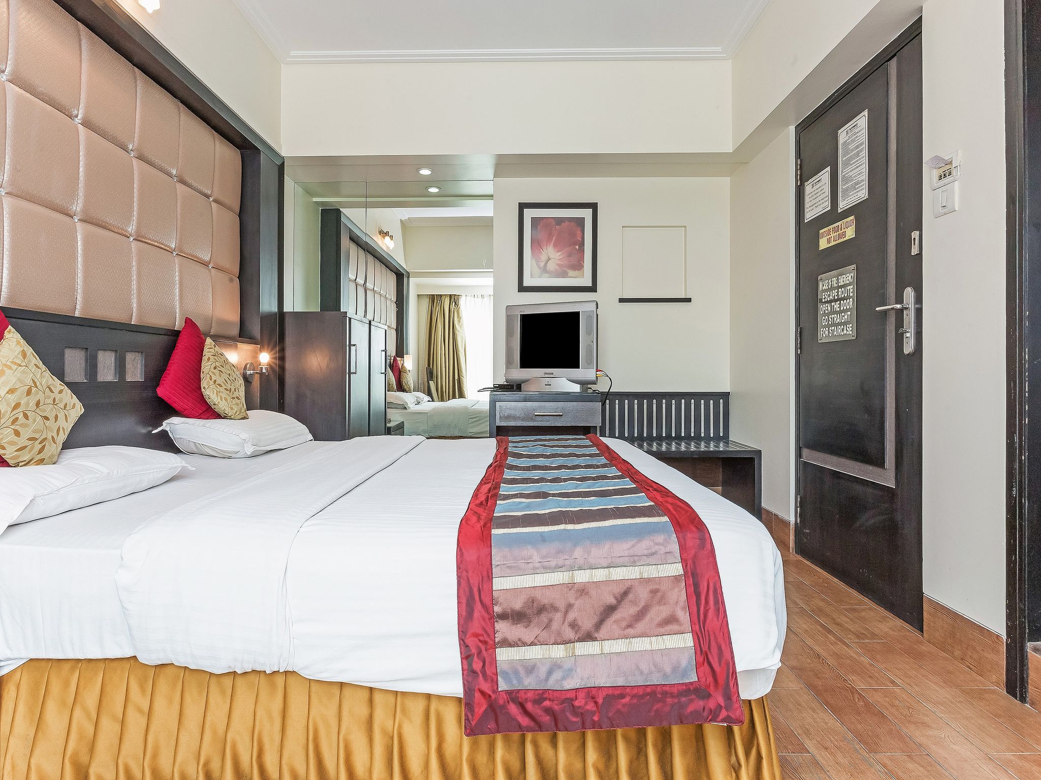 Hotel Sampoorna Executive Room 2