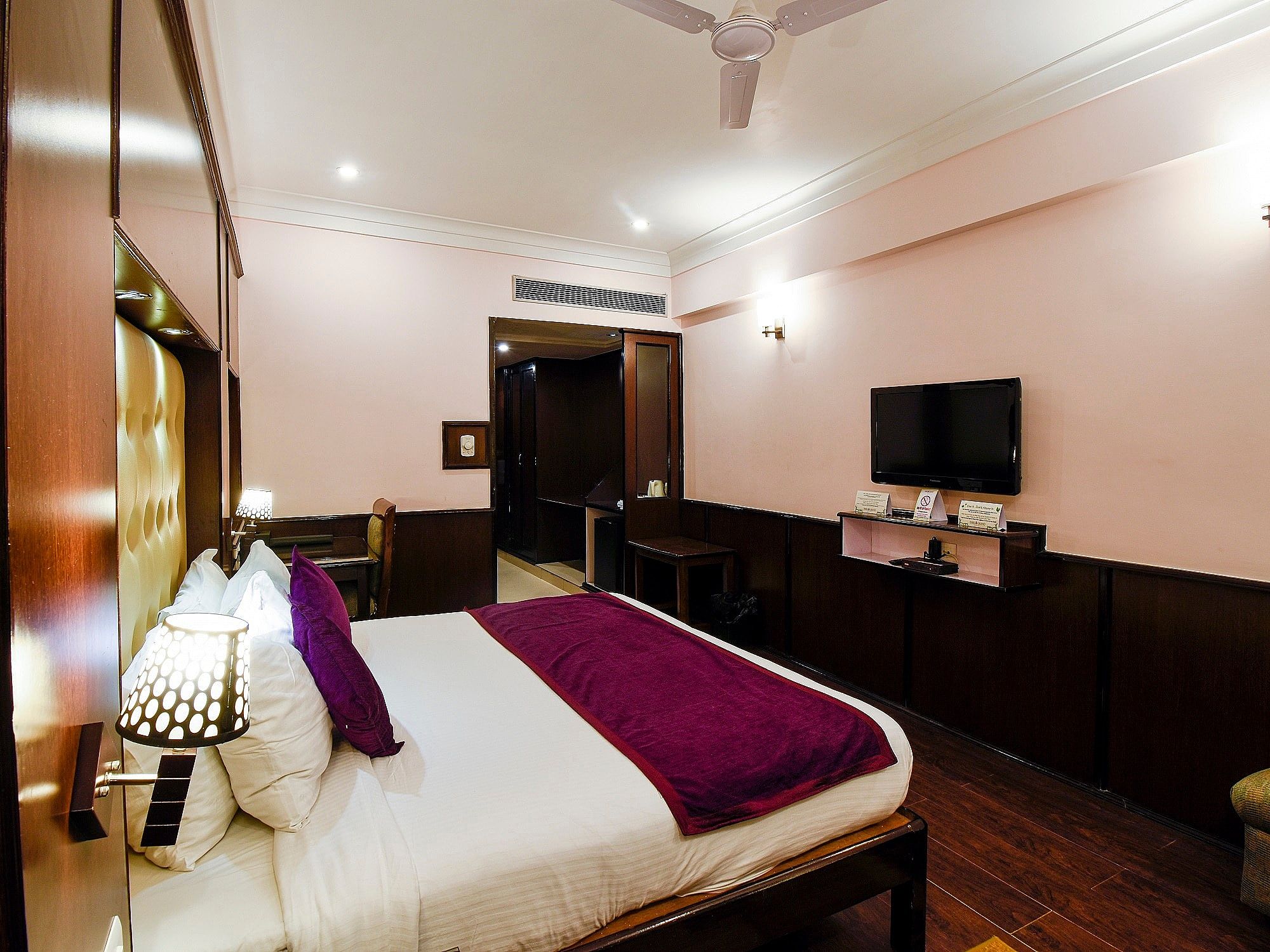 Hotel Park Grand City View Room lower Floor  4