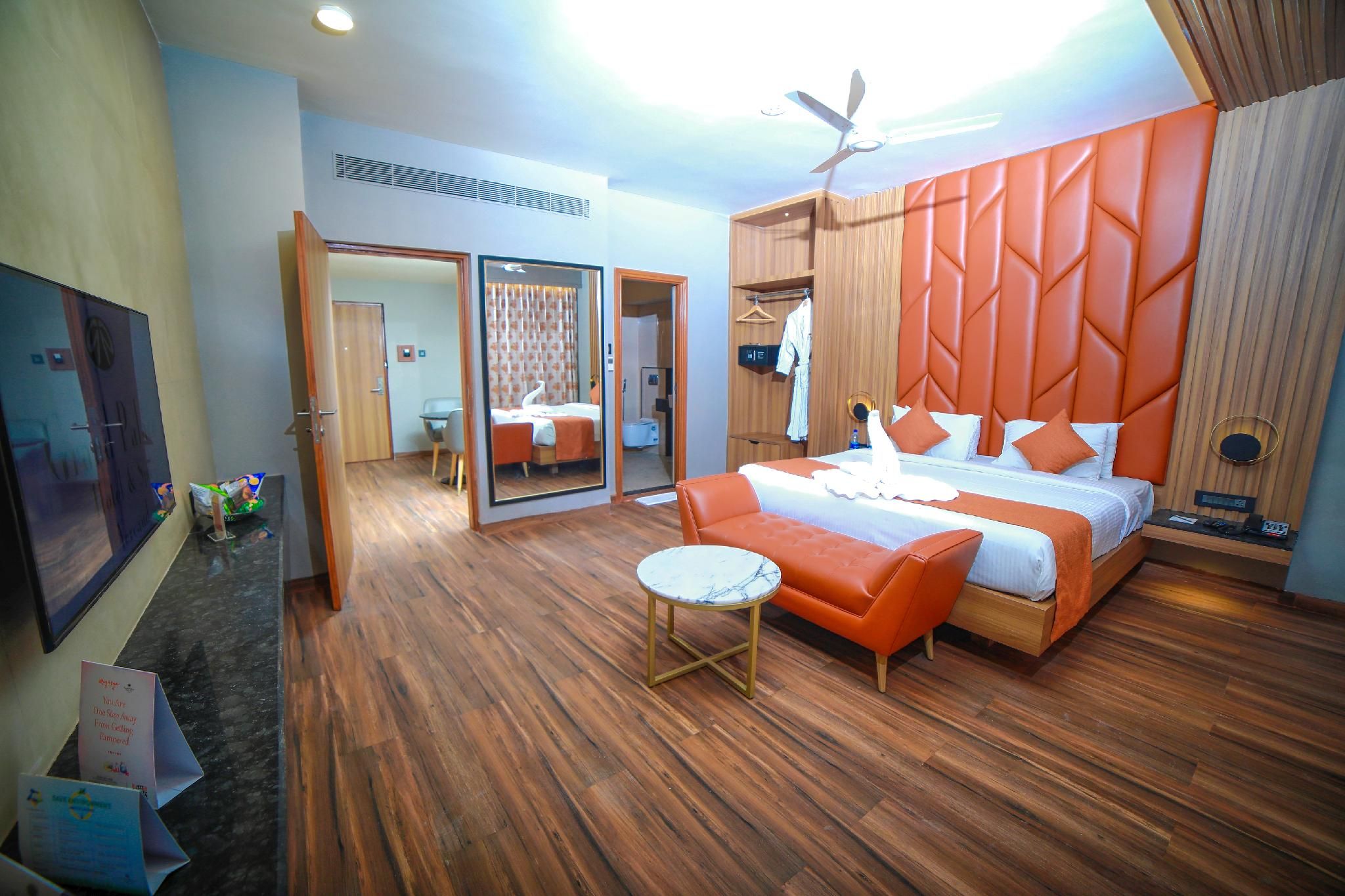 Grand Suite with Balcony
