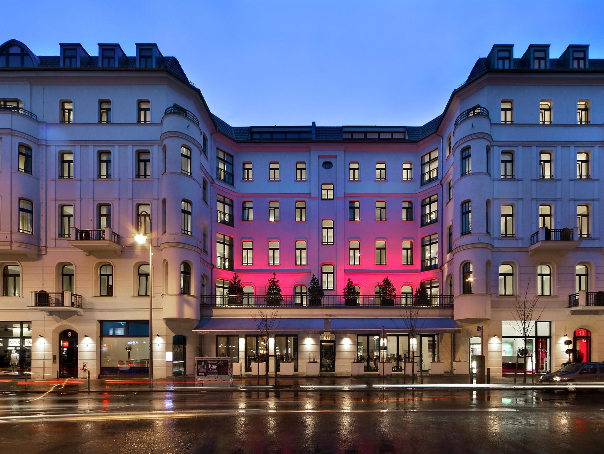 undefined Lux 11 Berlin Mitte