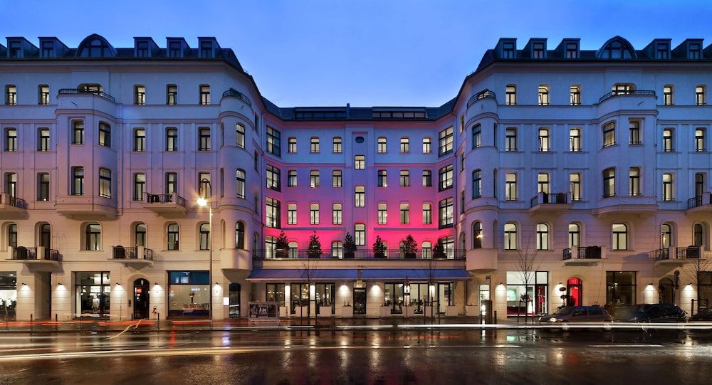 undefined Lux 11 Berlin Mitte 2