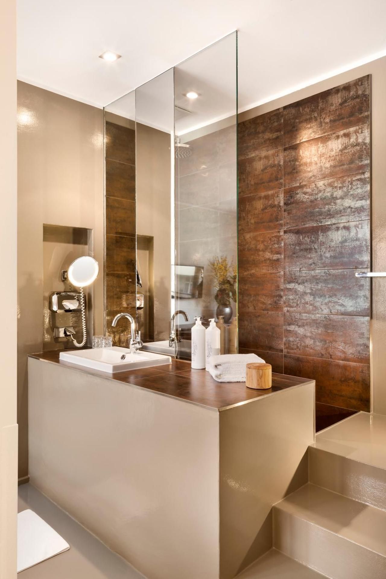 undefined Lux 11 Berlin Mitte 4