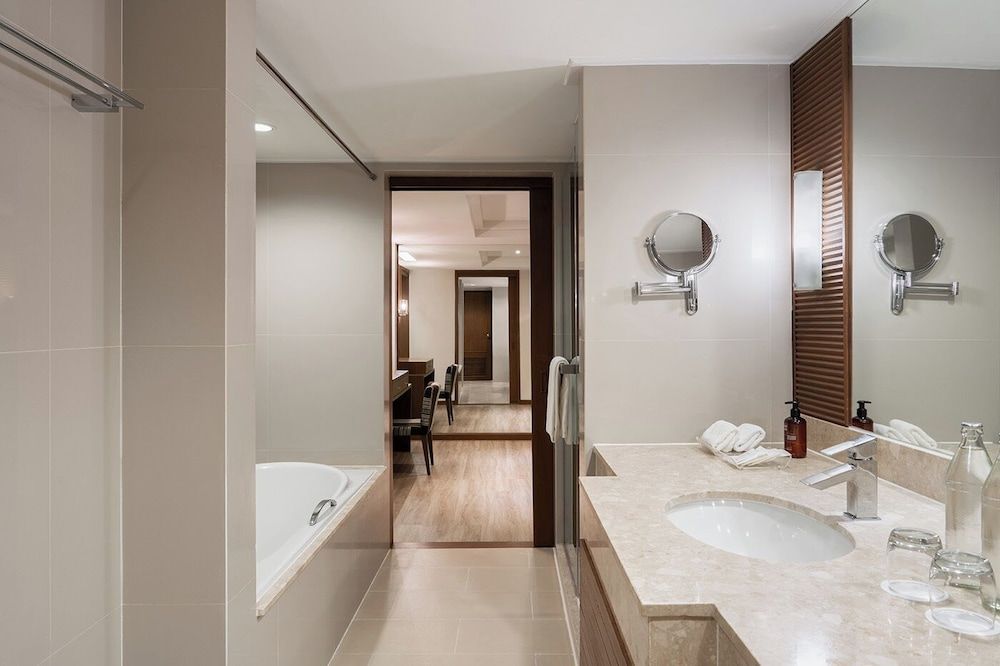 Dusit Princess Srinakarin Deluxe Twin 7