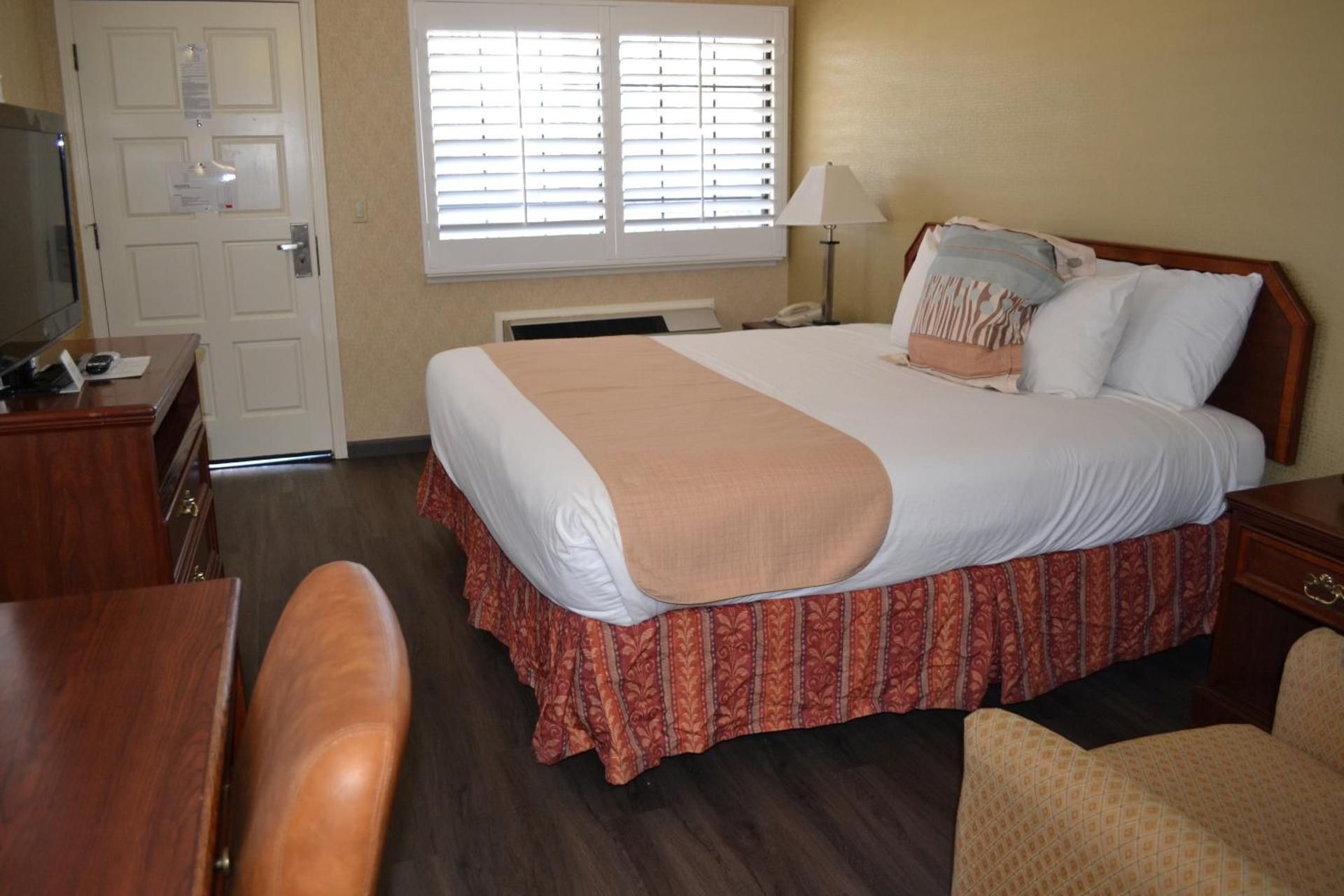 undefined Valley Inn San Jose 8