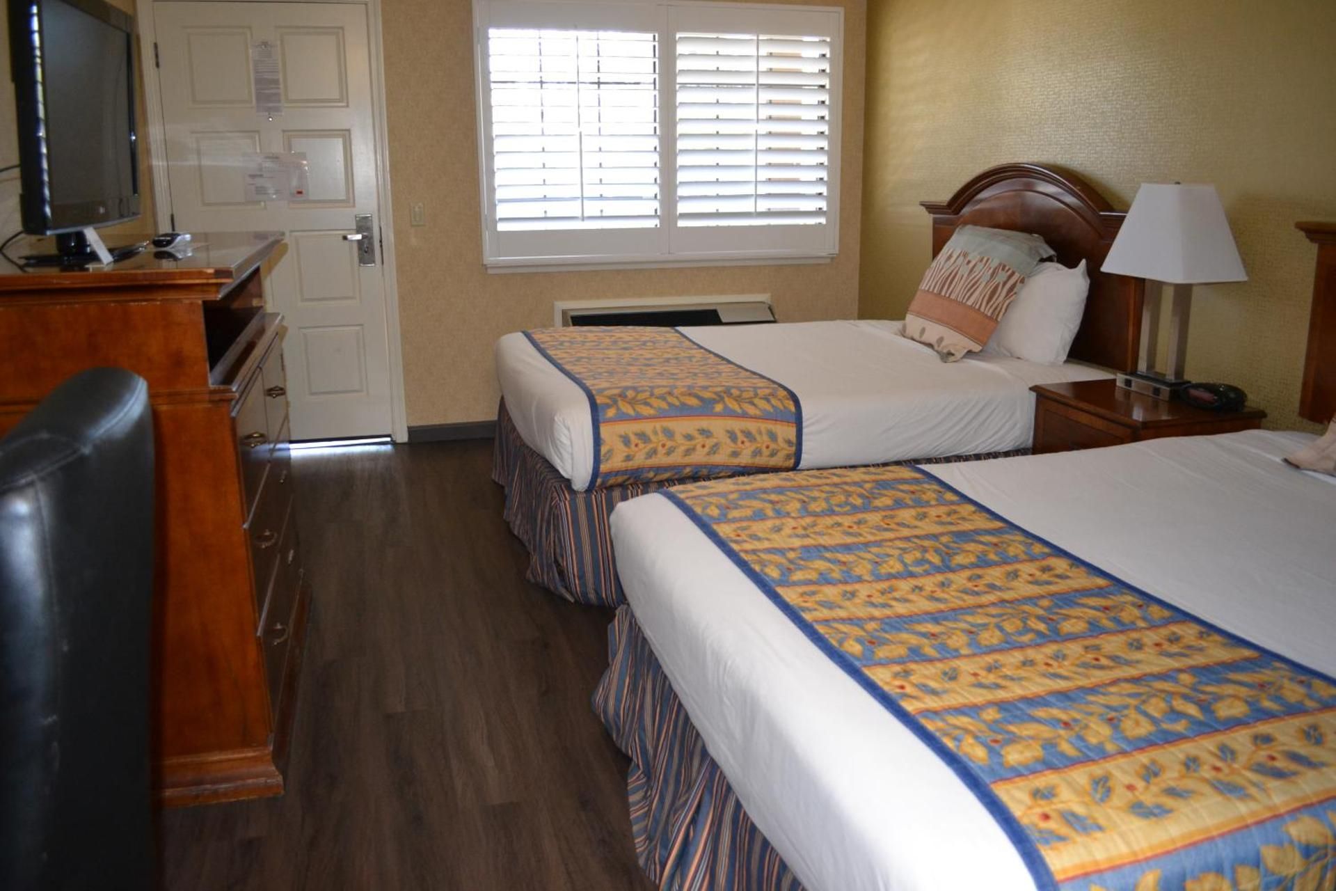 Queen Room with Two Queen Beds - Non-Smoking