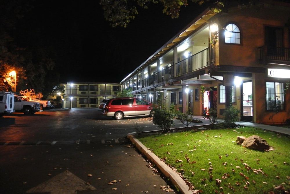 undefined Valley Inn San Jose 5