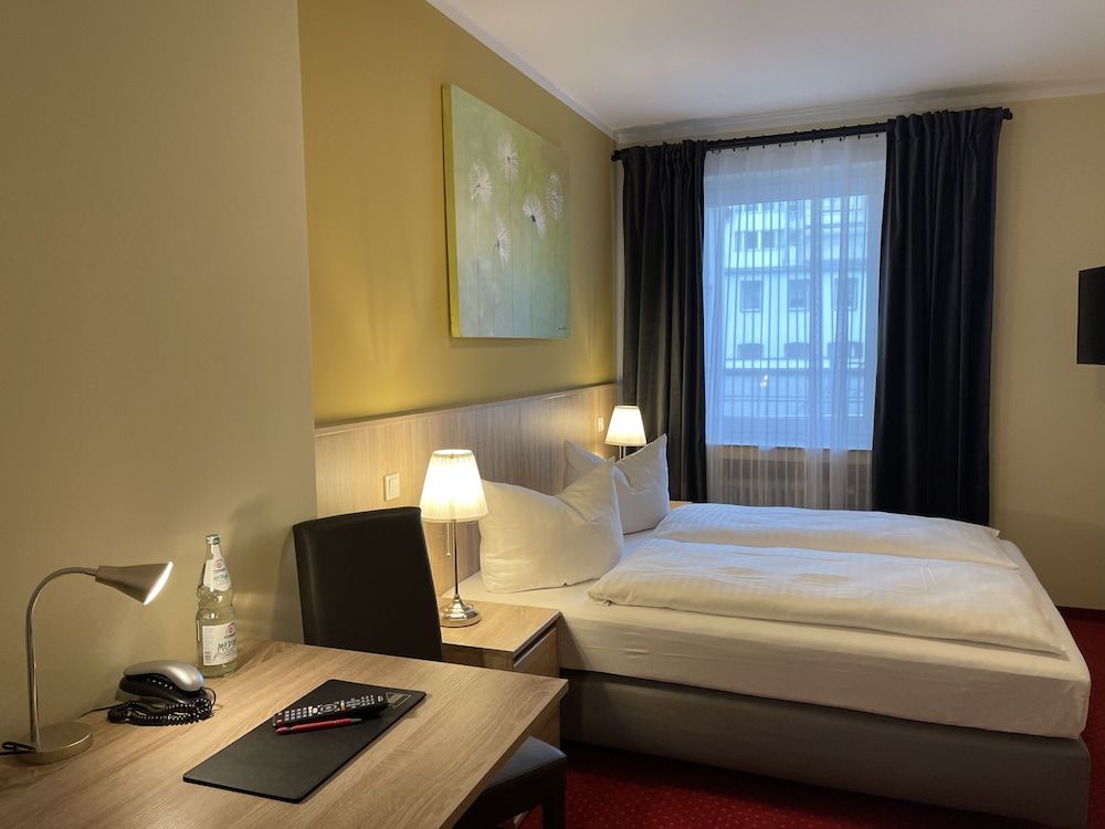 Hotel Palm Premium Economy Double Room 2
