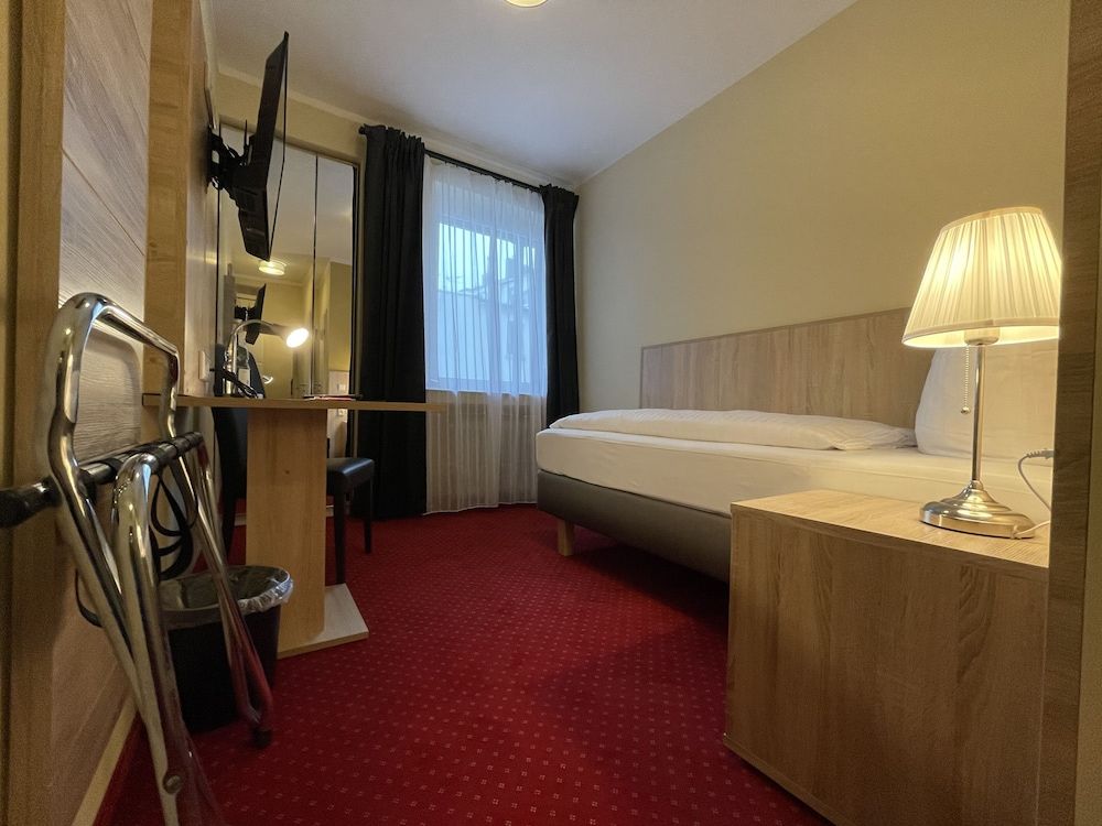 undefined Hotel Palm Premium 2