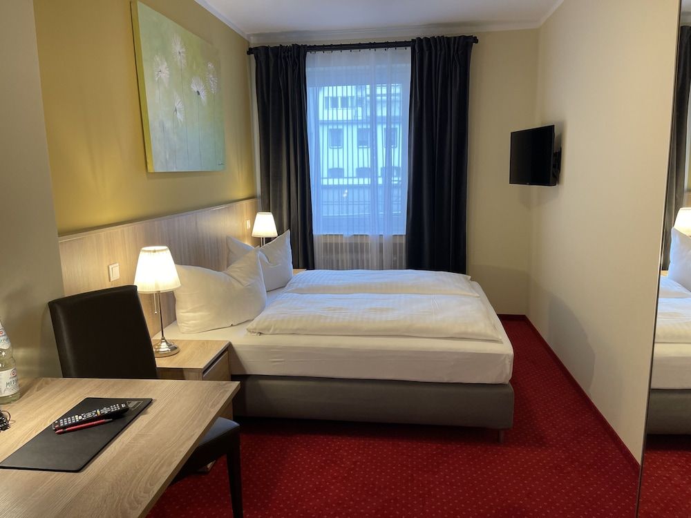 Hotel Palm Premium Economy Double Room 3