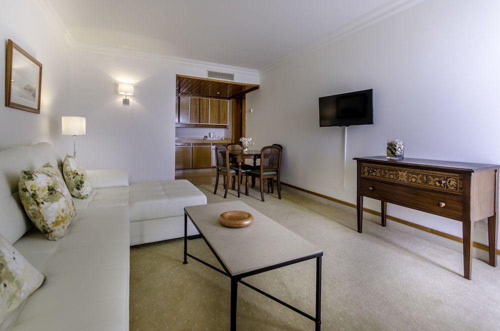 Solar Palmeiras Suite 5