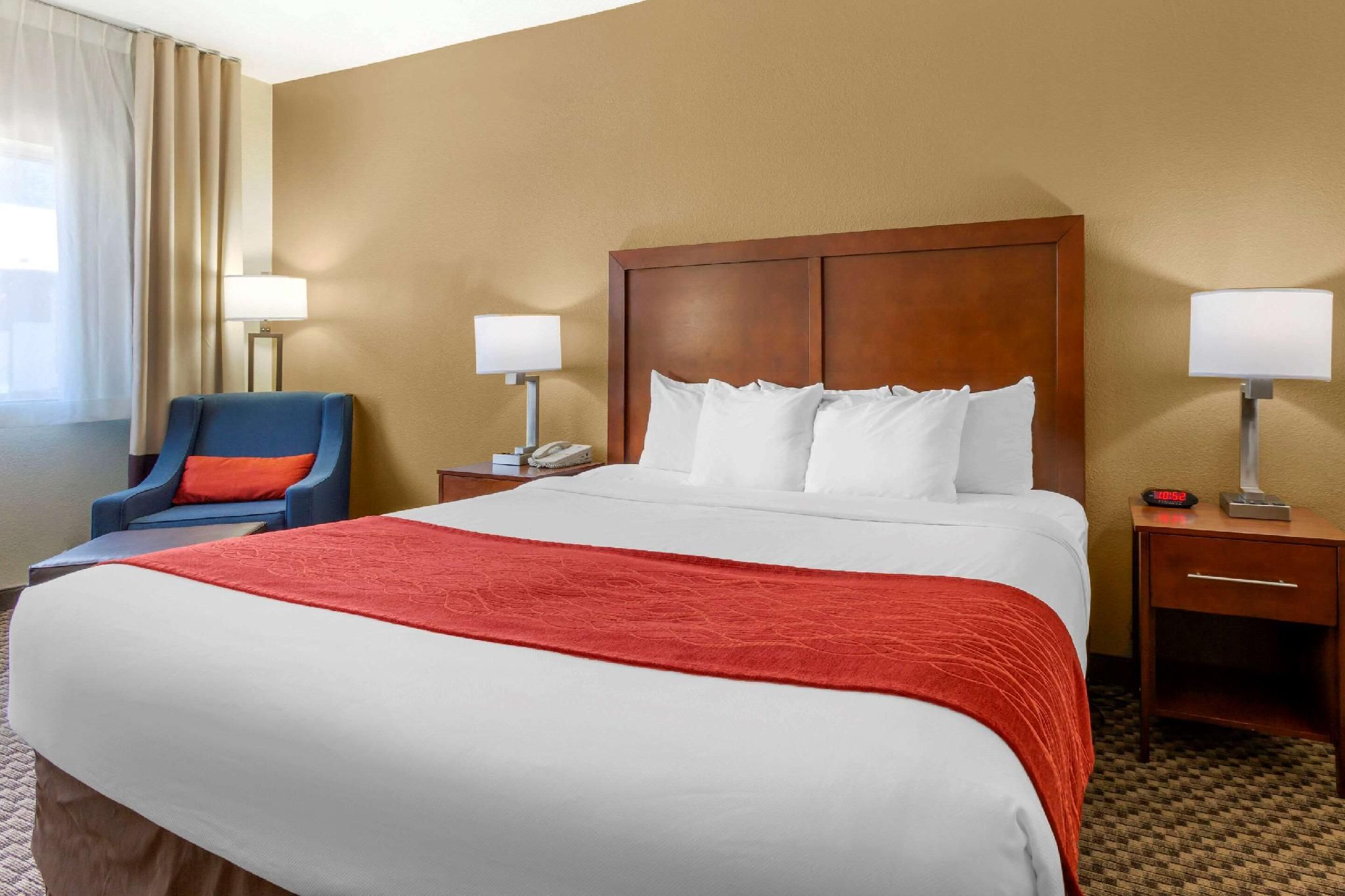 1 Queen Bed, Nonsmoking, Accessible