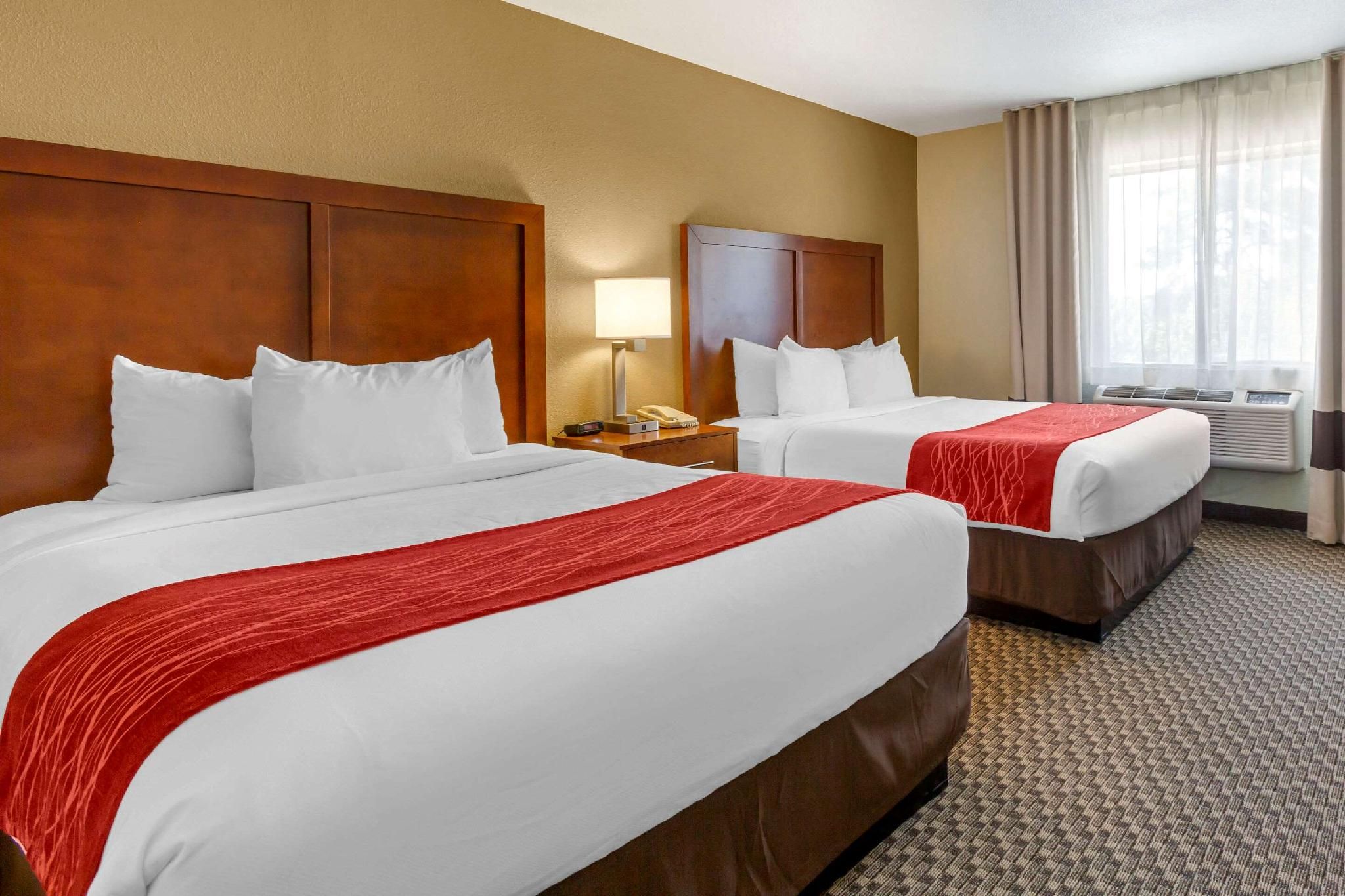 2 Queen Beds, Suite, No Smoking