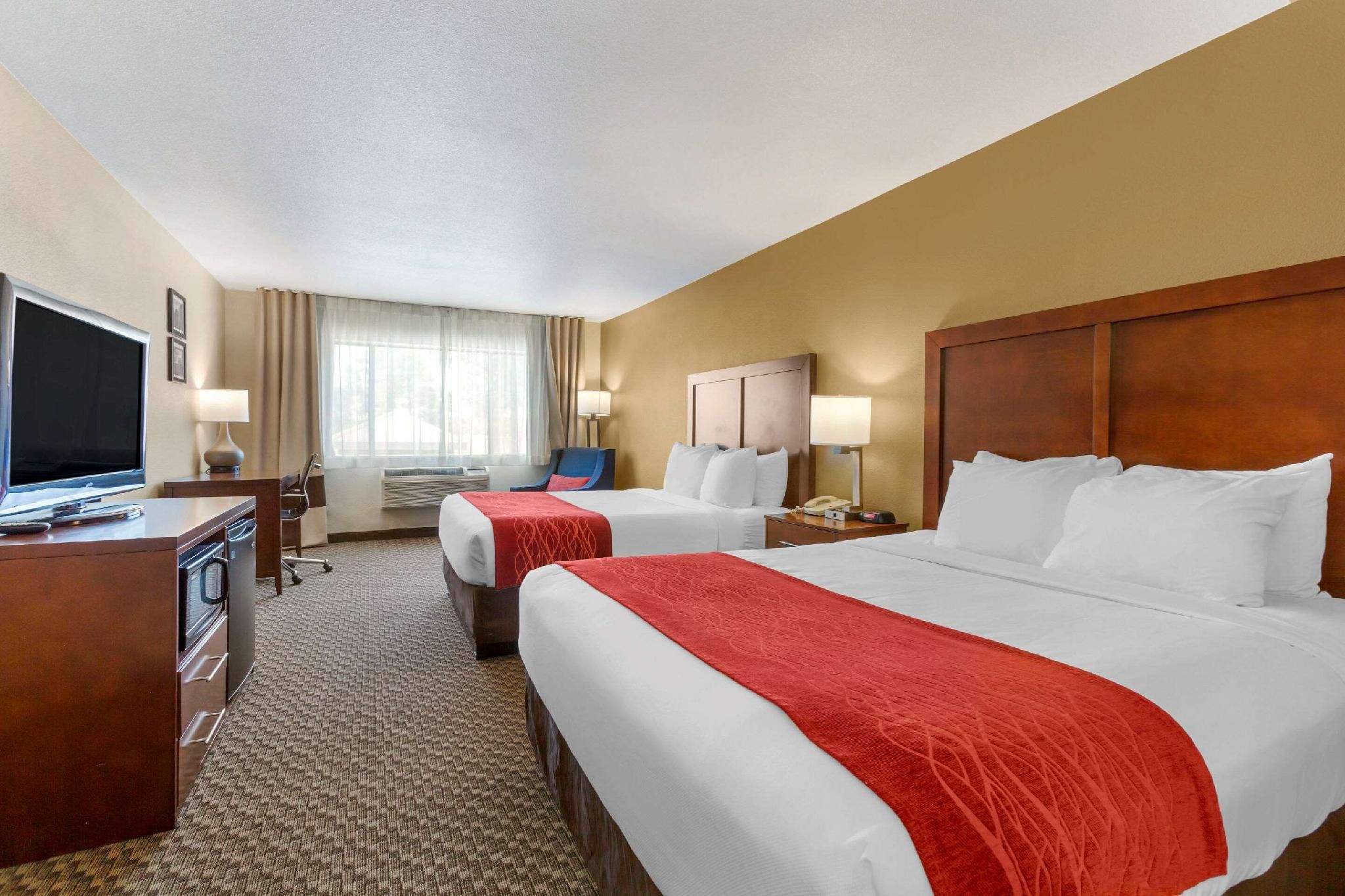 2 Queen beds, No Smoking