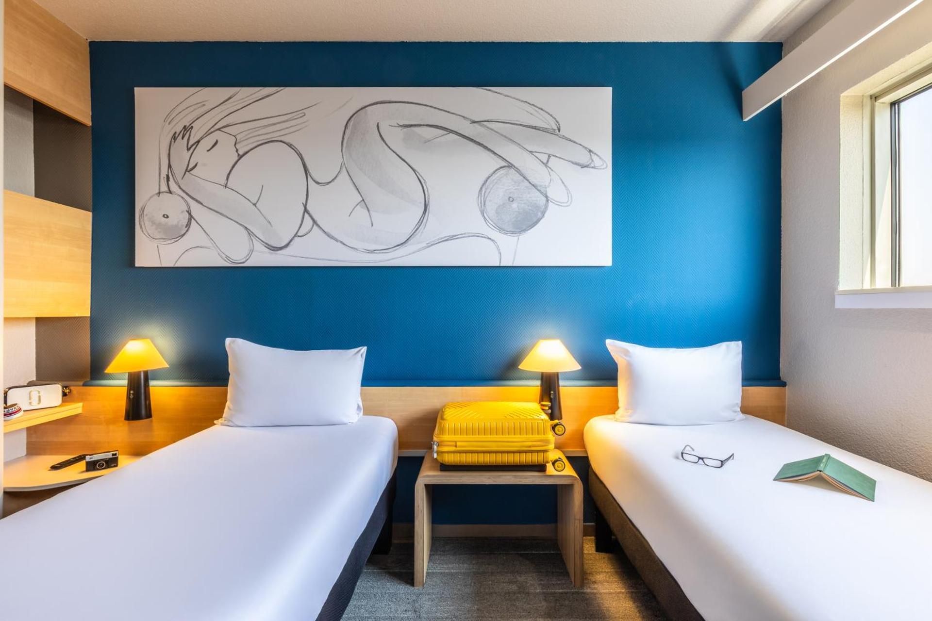 undefined ibis Paris Porte De Montreuil 9
