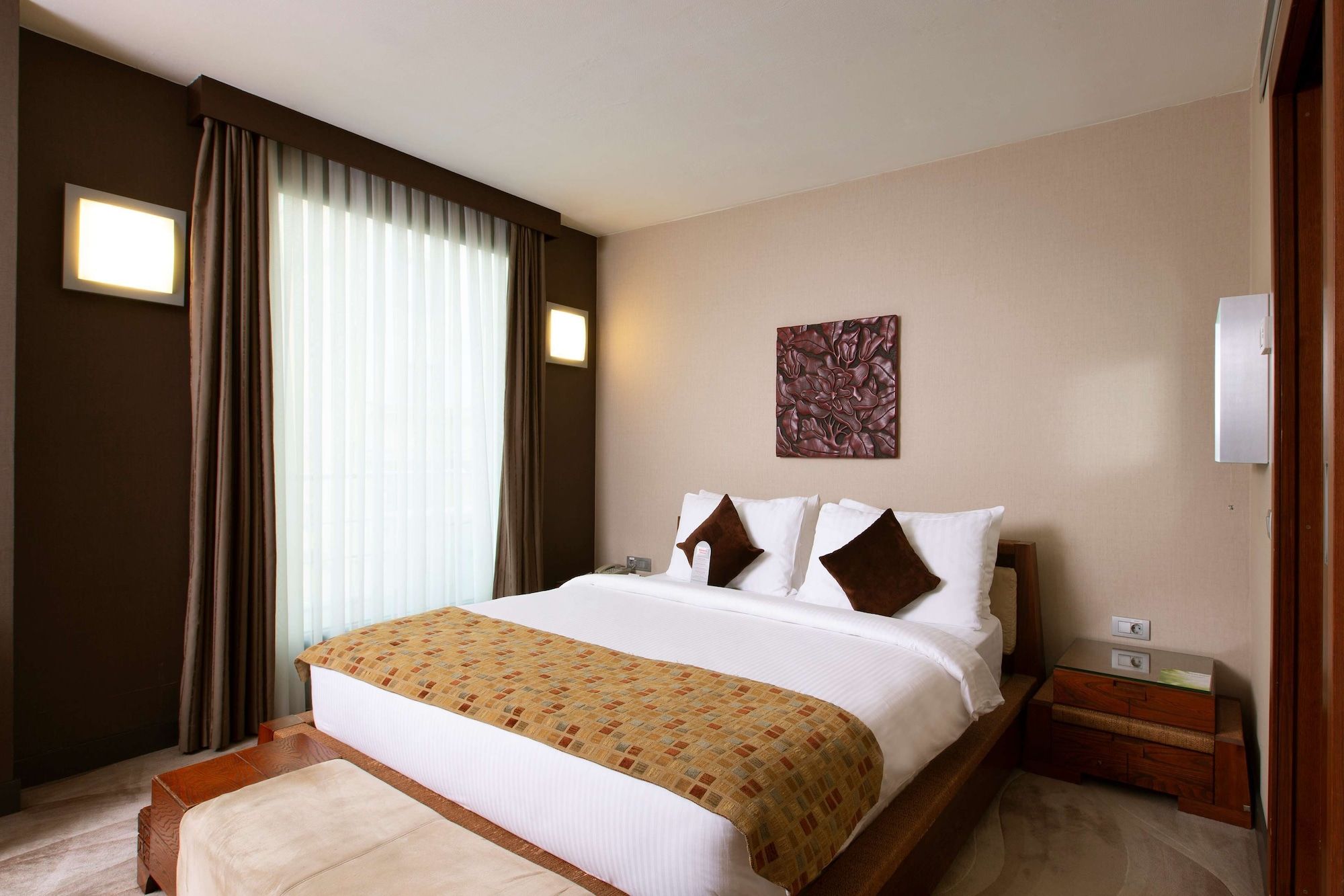 Nippon Hotel Suite. 2
