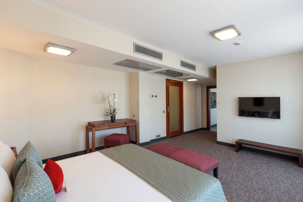 undefined Nippon Hotel 8