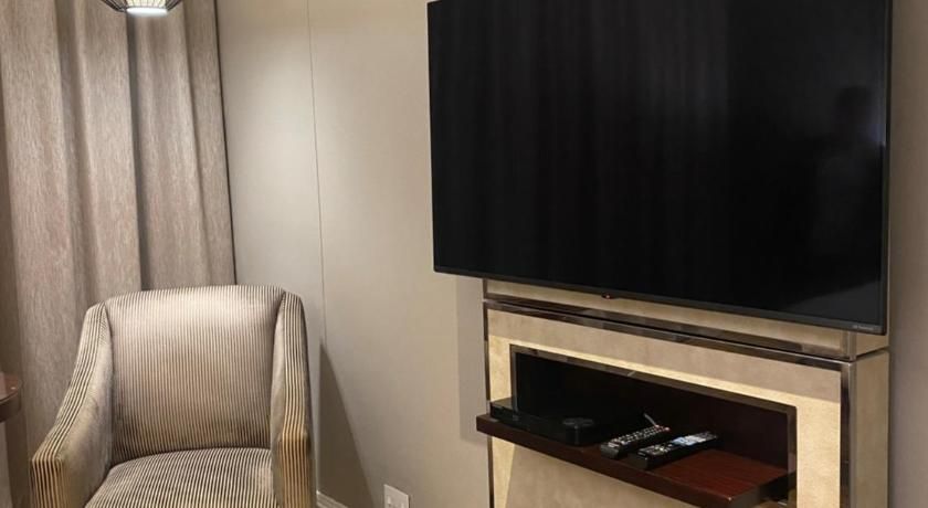 InterContinental Johannesburg O.R Tambo Airport by IHG 1 King Classic 24