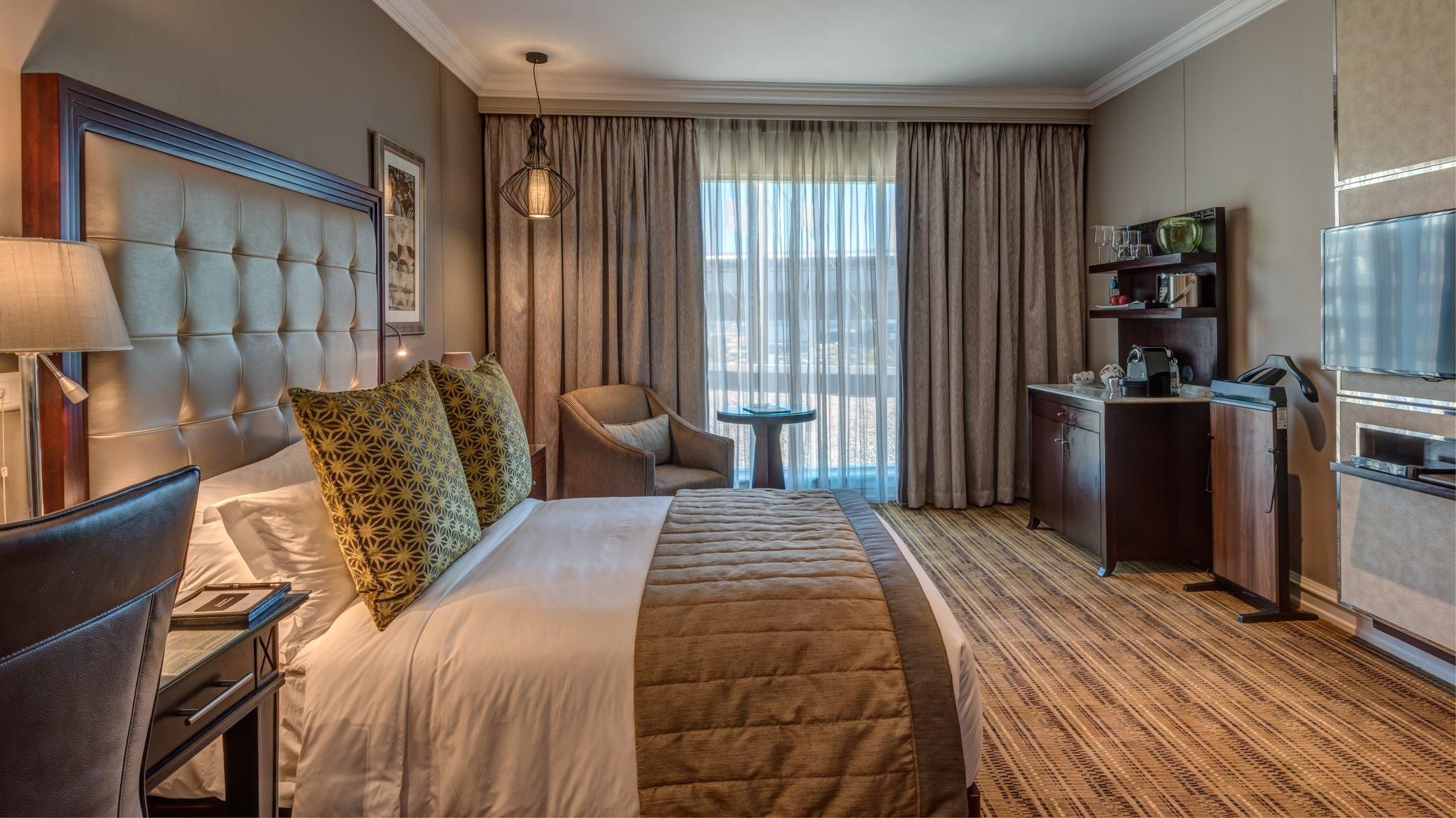 InterContinental Johannesburg O.R Tambo Airport by IHG 1 King Classic