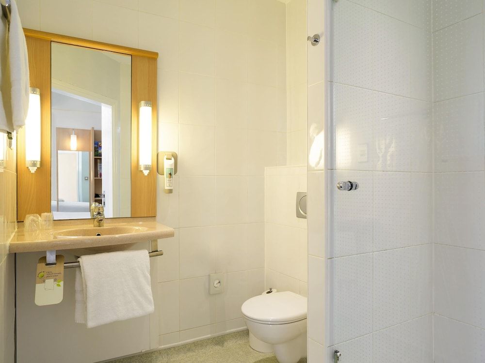 ibis Styles York Centre Twin Room, 2 Twin Beds 4