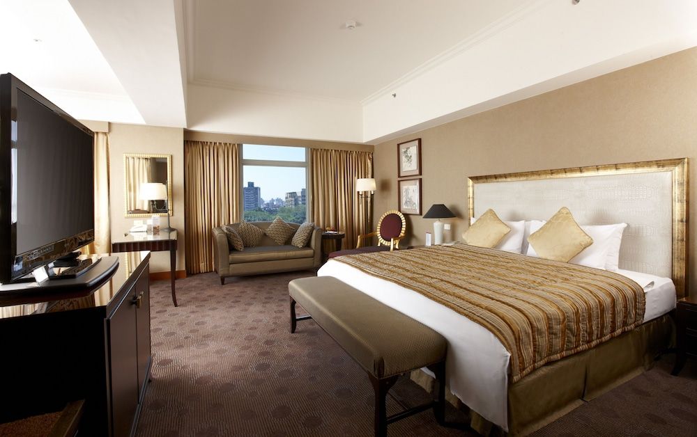 Hotel Kuva Chateau Superior Room, 1 King Bed, Corner 2